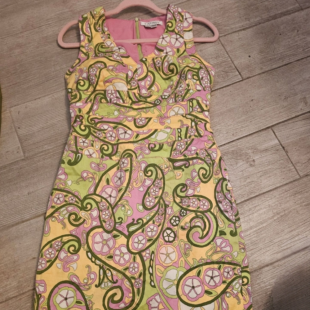 Vibrant Kay Unger paisley dress